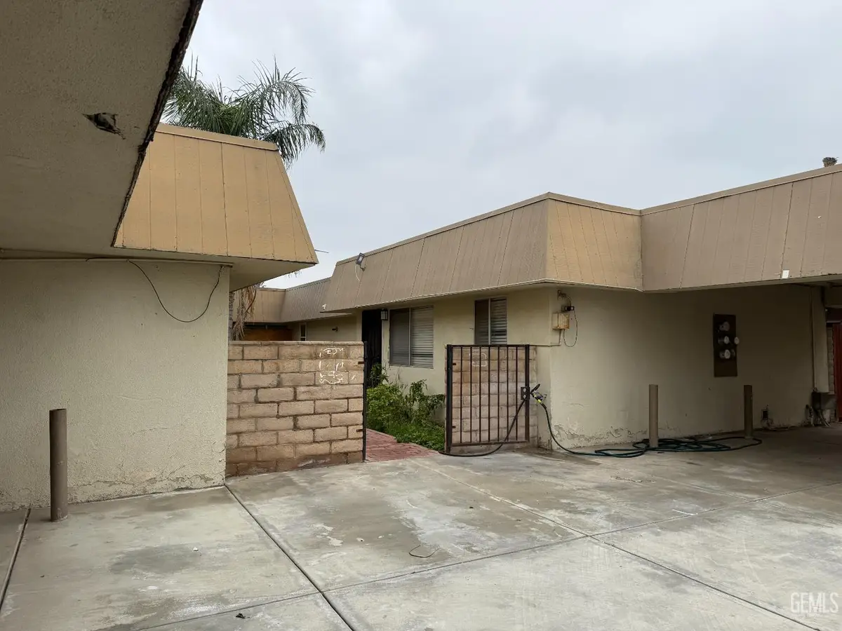 4330 BALBOA DRIVE, Bakersfield, CA 93307 - Image #1