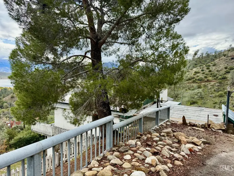 131 LAKEAIR, Wofford Heights, CA 93285 - Image #2