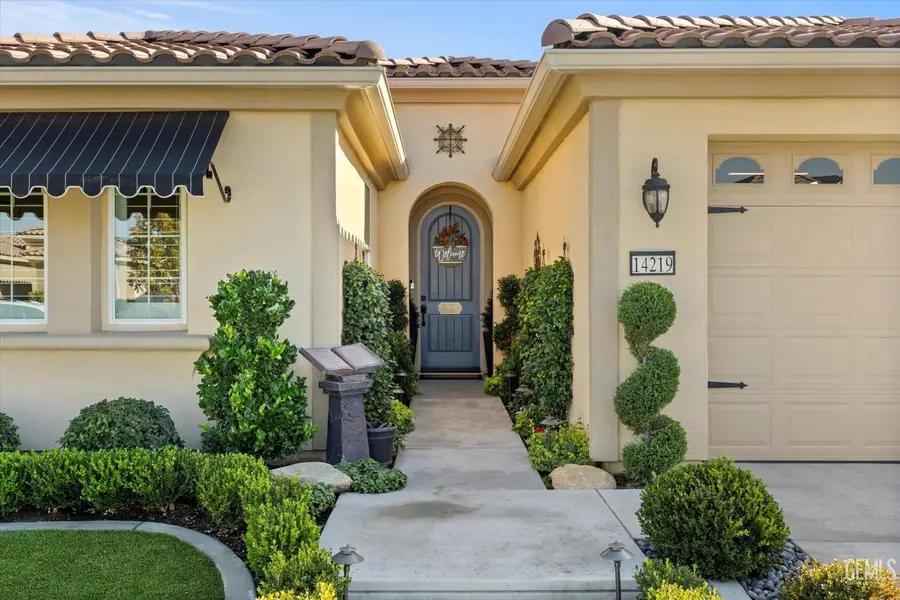 14219 ADDLESTON LANE, Bakersfield, CA 93311 - Image #3