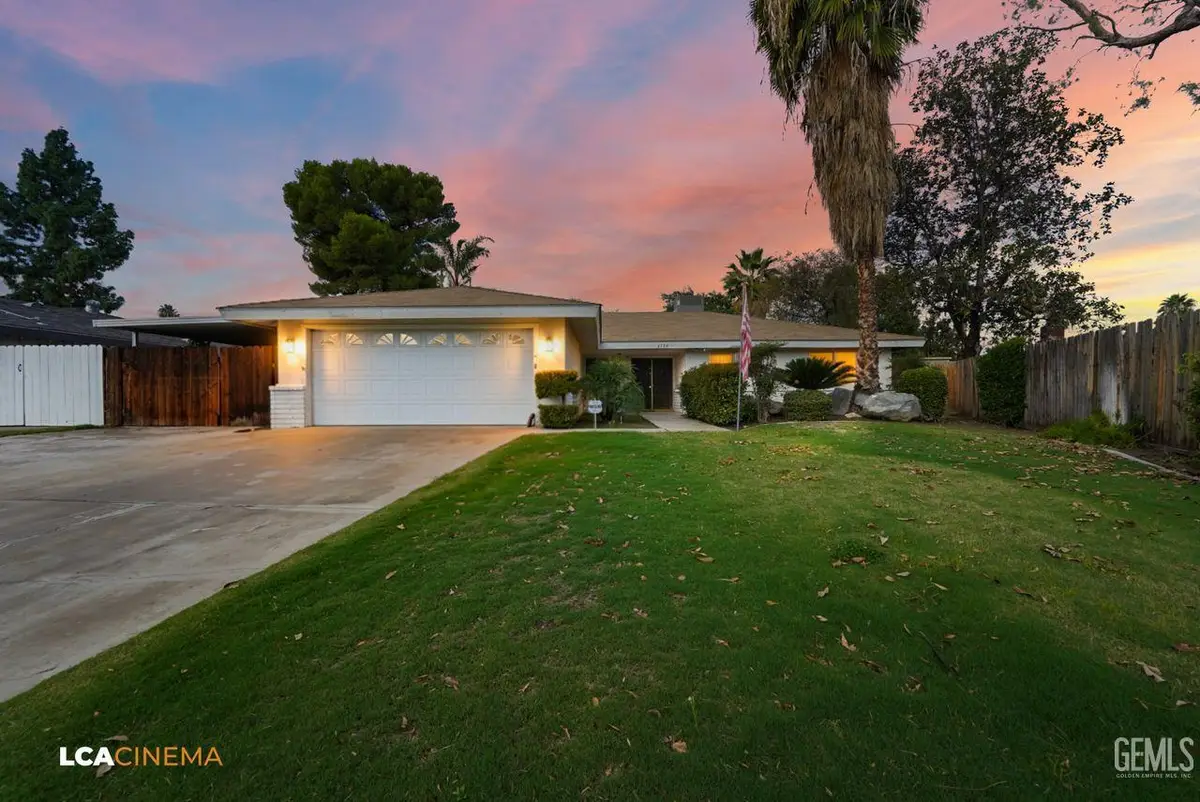 6104 EASTBOURNE WAY, Bakersfield, CA 93309 - Image #1