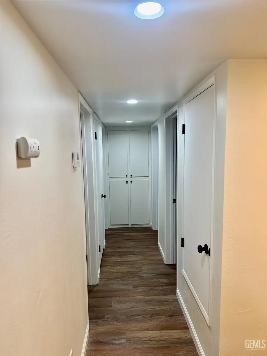 260 MAPLE STREET, Shafter, CA 93263 - Image #3