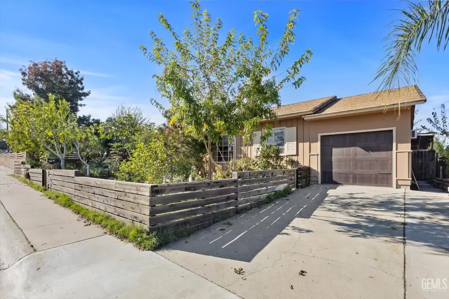 113 LOMA VISTA AVENUE, Taft, CA 93268 - Image #2