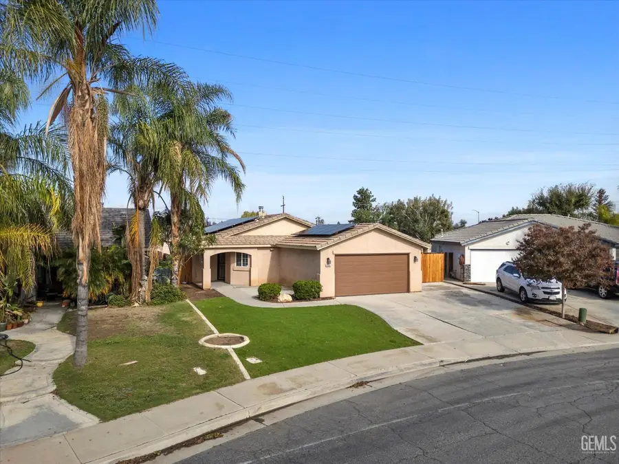 5804 POTENZA LANE, Bakersfield, CA 93308 - Image #3
