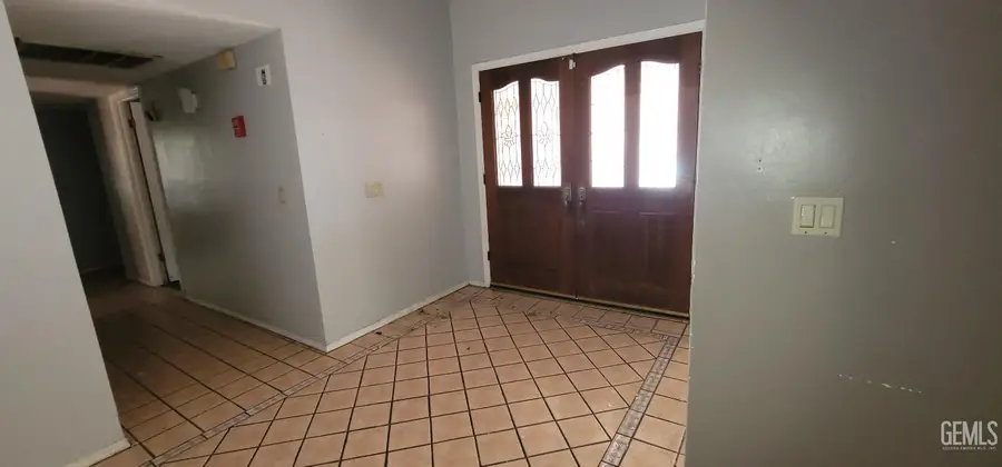 5312 DEVILLE COURT, Bakersfield, CA 93308 - Image #3