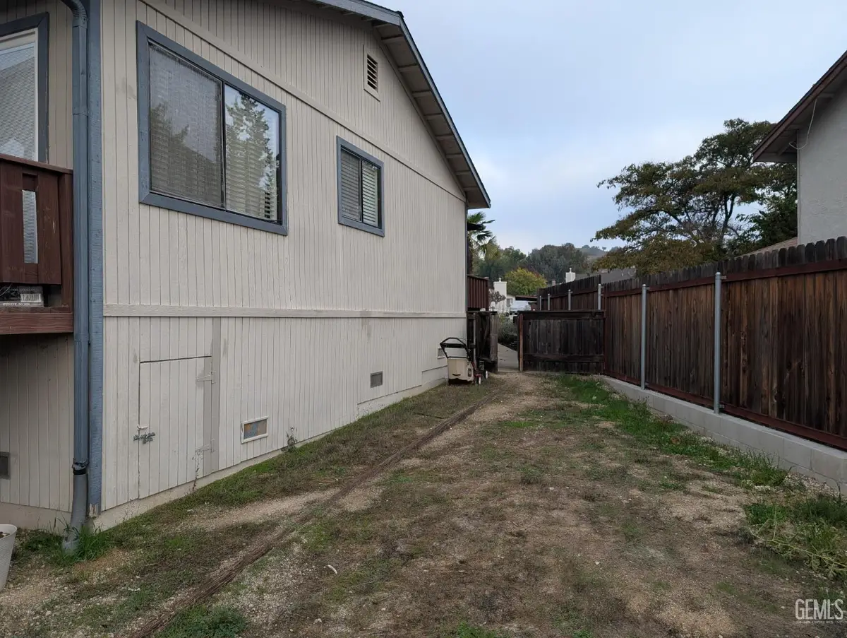 1944 BROOK LANE, Paso Robles, CA 93446 - Image #1
