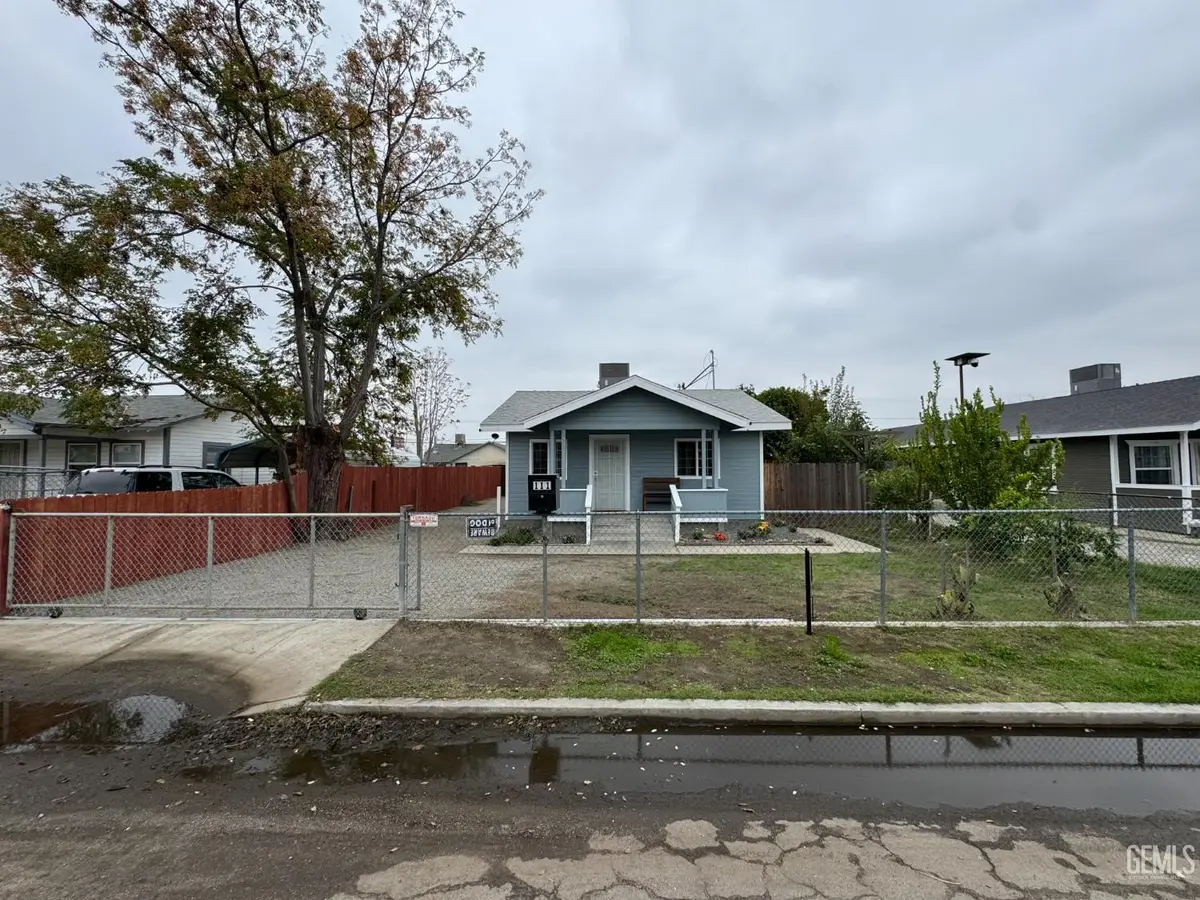111 MONETA AVENUE, Bakersfield, CA 93308 - Image #1