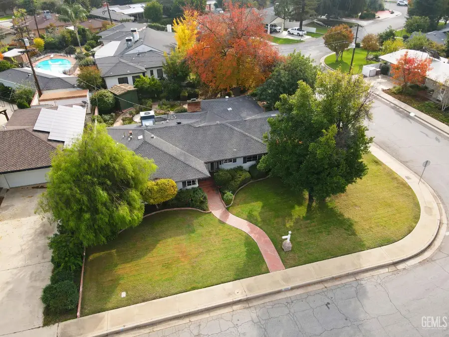 2432 BEECH STREET, Bakersfield, CA 93301 - Image #3