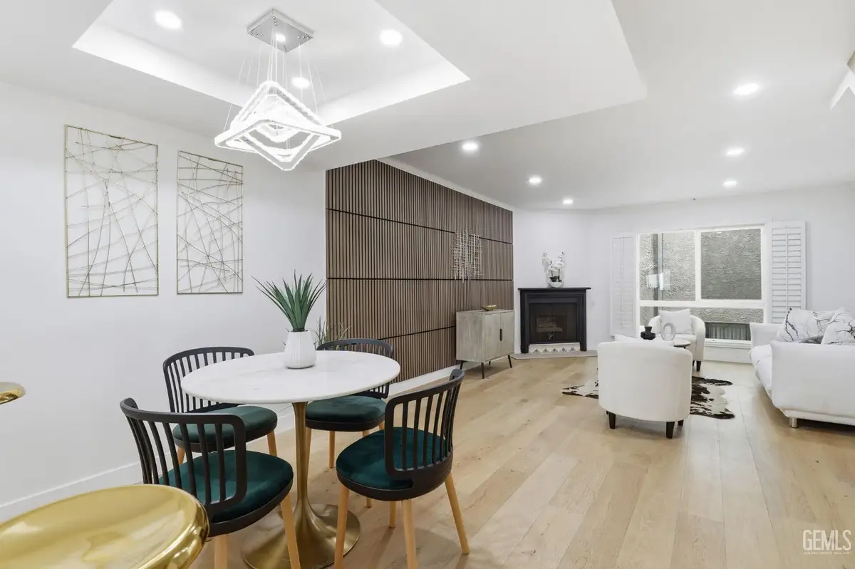 11119 CAMARILLO STREET #104, North Hollywood, CA 91602 - Image #1