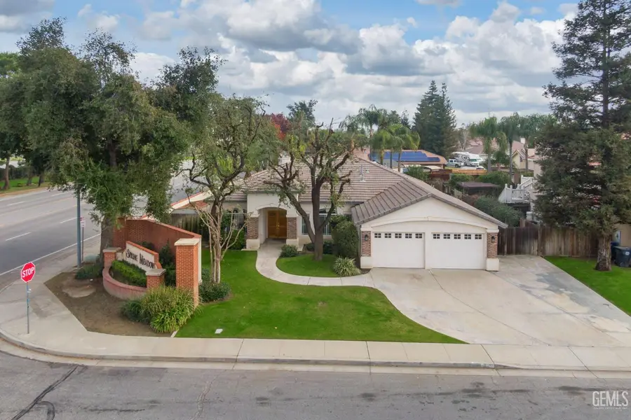 1110 COYOTE SPRINGS DRIVE, Bakersfield, CA 93312 - Image #2