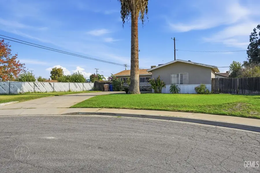 2500 BLACKSTONE COURT, Bakersfield, CA 93304 - Image #2