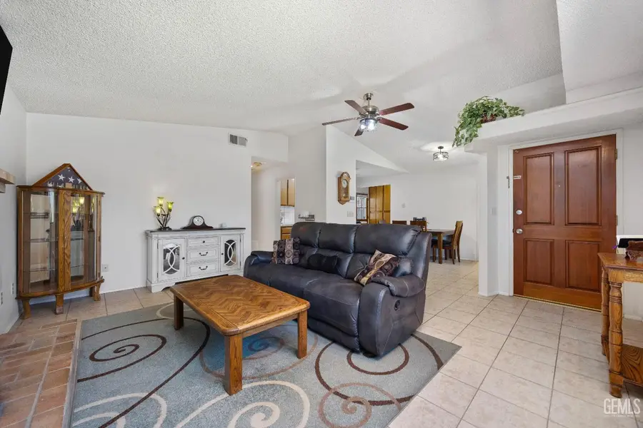 4604 MARLOW COURT, Bakersfield, CA 93308 - Image #3