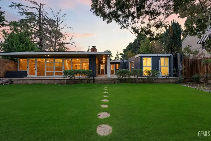 3031 20TH STREET, Bakersfield, CA 93301 - Image #2