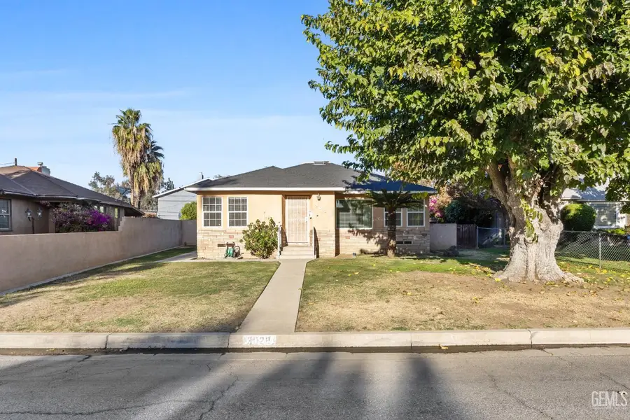 3028 SPRUCE STREET, Bakersfield, CA 93301 - Image #3