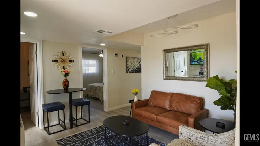 3206 CANDLEWOOD DRIVE, Bakersfield, CA 93306 - #3