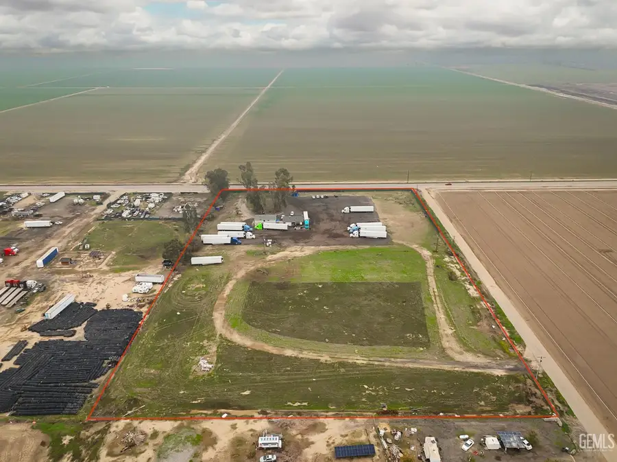 4359 DI GIORGIO ROAD, Bakersfield, CA 93307 - Image #2