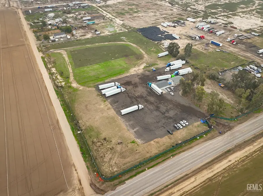 4359 DI GIORGIO ROAD, Bakersfield, CA 93307 - Image #3