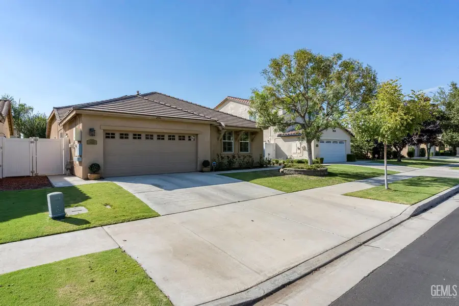 509 JEWEL FLOWER STREET, Bakersfield, CA 93314 - Image #2