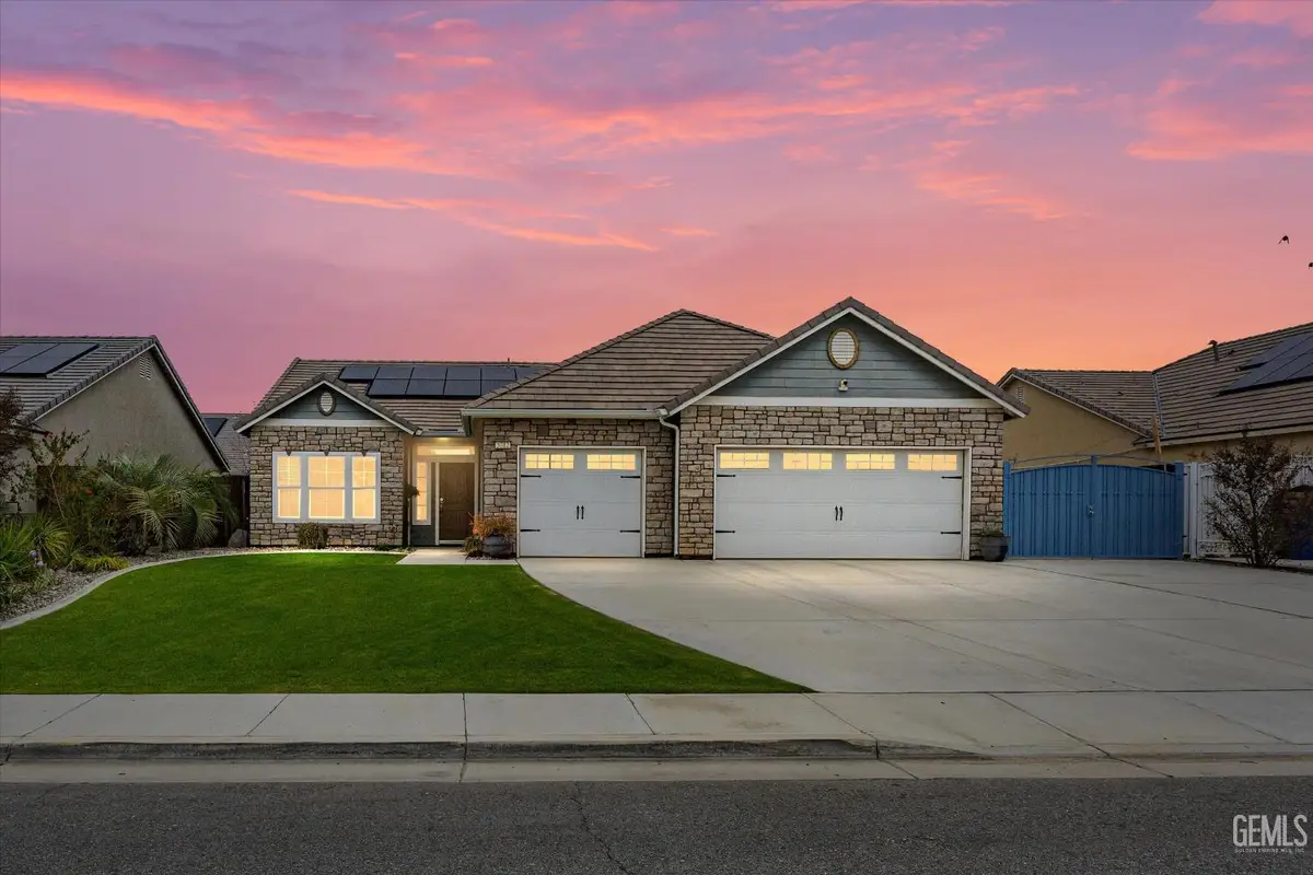 5712 BIDDEFORD STREET, Bakersfield, CA 93313 - Image #1