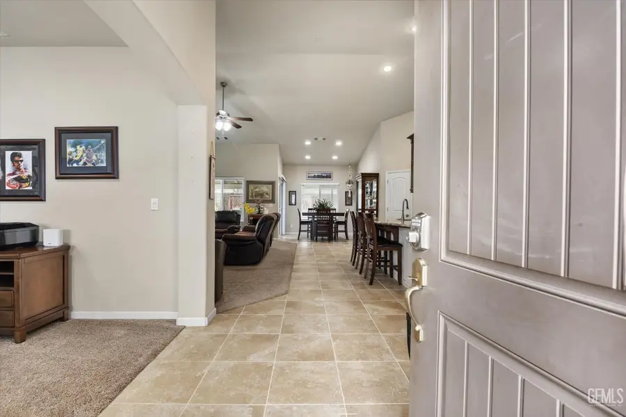 5712 BIDDEFORD STREET, Bakersfield, CA 93313 - Image #3