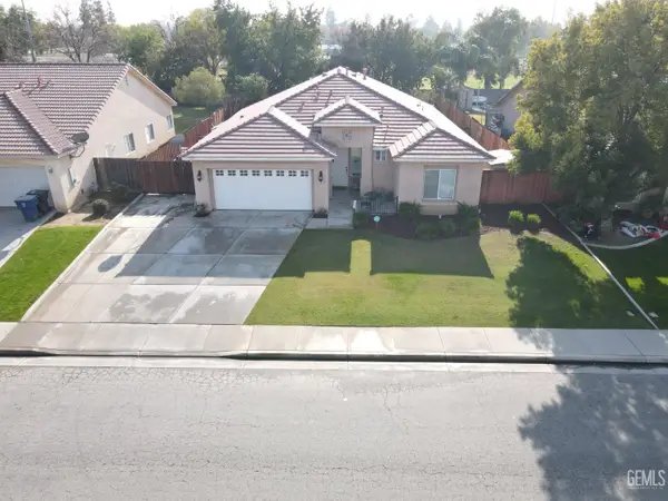 11415 EQUINOX AVENUE, Bakersfield, CA 93312