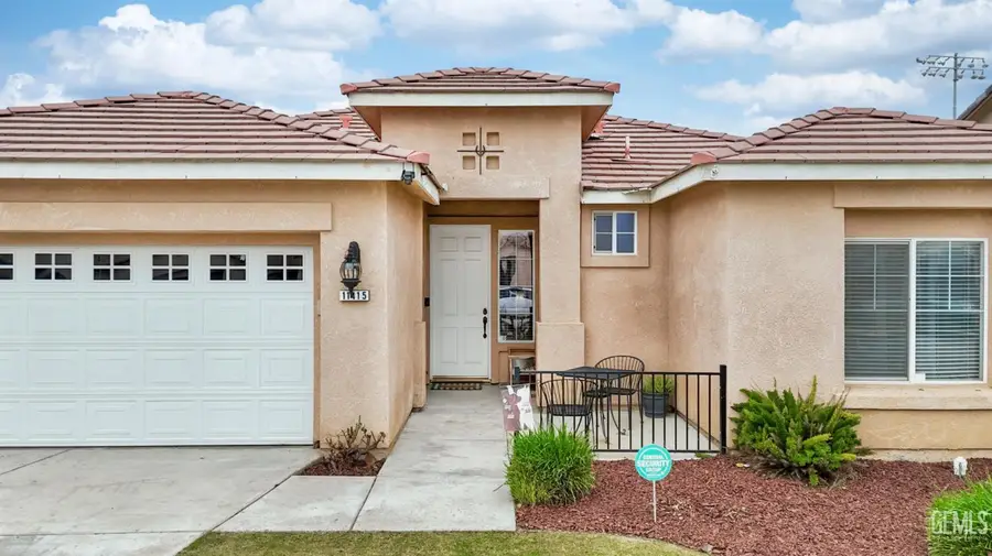 11415 EQUINOX AVENUE, Bakersfield, CA 93312 - Image #3