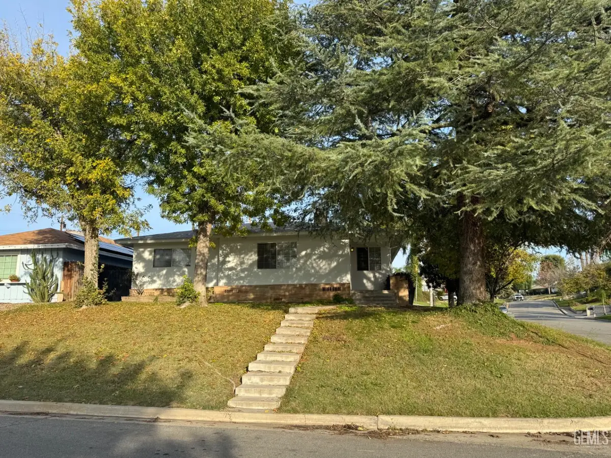 2100 KENT DRIVE, Bakersfield, CA 93306 - Image #1
