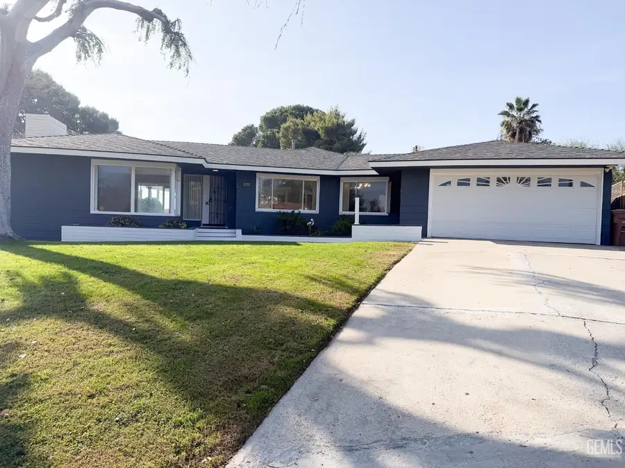 1904 RIDGEWOOD DRIVE, Bakersfield, CA 93306 - Image #2