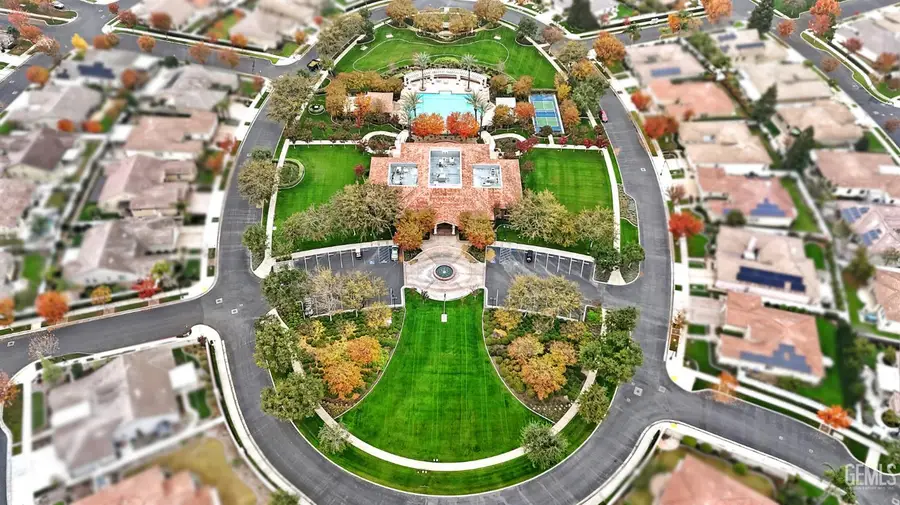 12009 FRENCH PARK LANE, Bakersfield, CA 93312 - Image #2