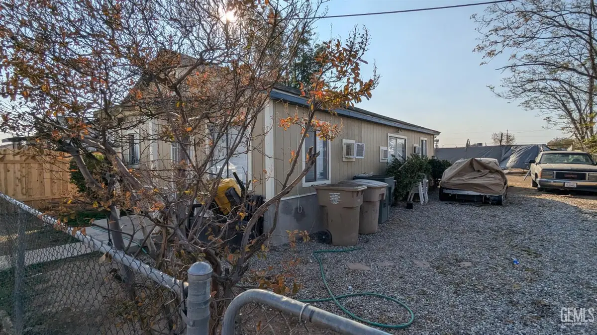 408 POWELL LANE, Bakersfield, CA 93307 - #1