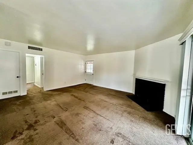 2309 BRADLEY AVENUE, Bakersfield, CA 93304 - Image #2