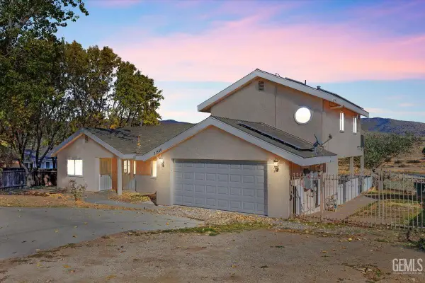 21860 WESTWOOD BOULEVARD, Tehachapi, CA 93561