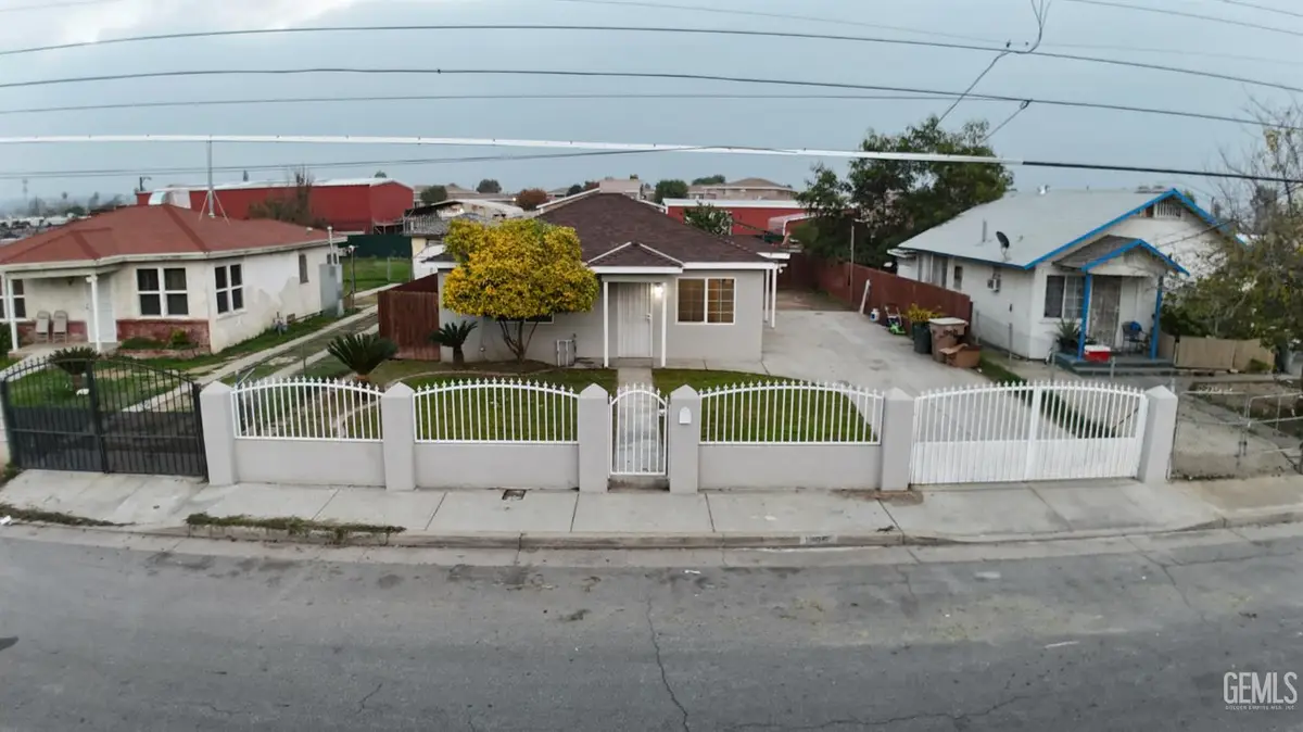 1005 COLLINS WAY, Bakersfield, CA 93307 - Image #1