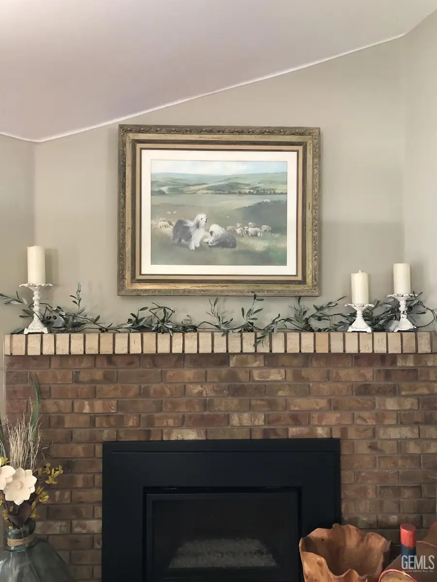 3311 PETITE SIRAH STREET, Bakersfield, CA 93306 - Image #3