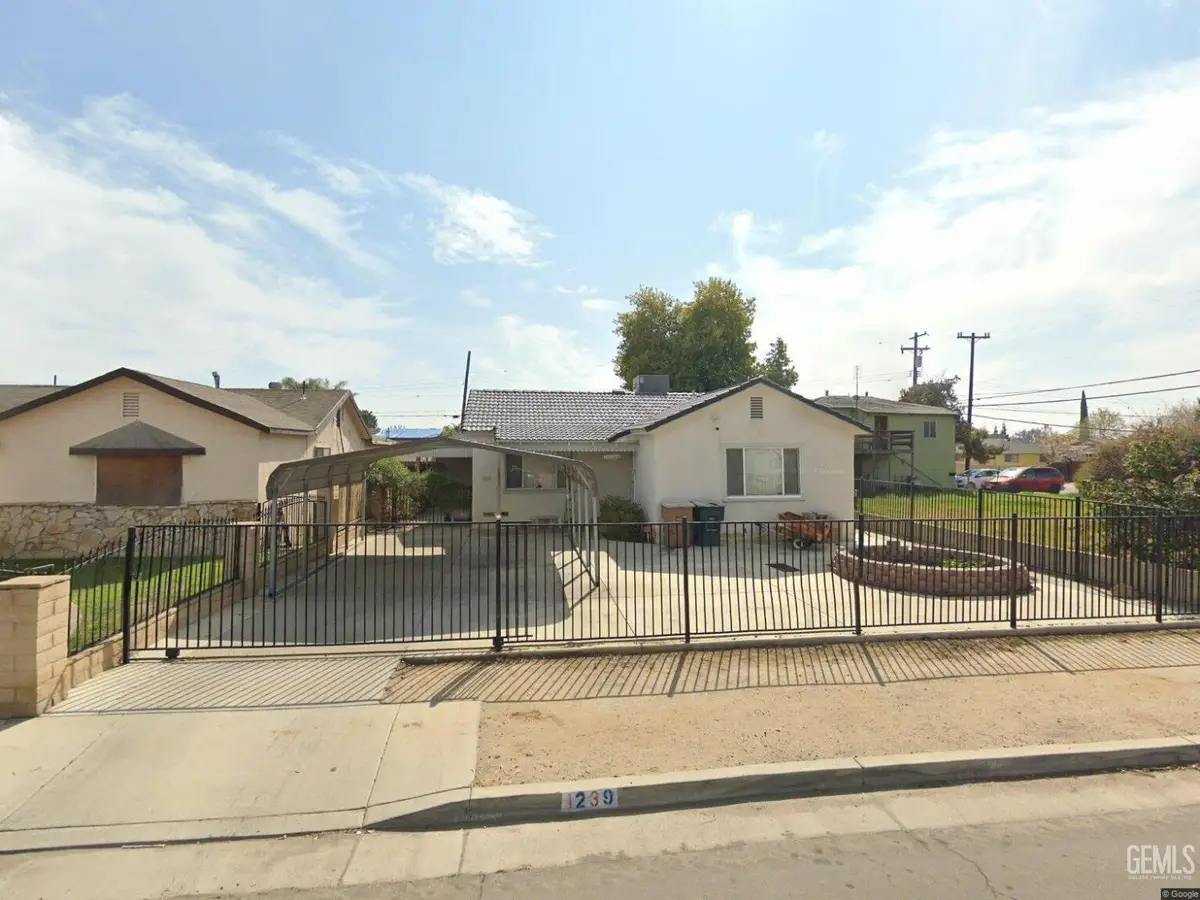 1239 WASHINGTON AVE, Bakersfield, CA 93308 - Image #1