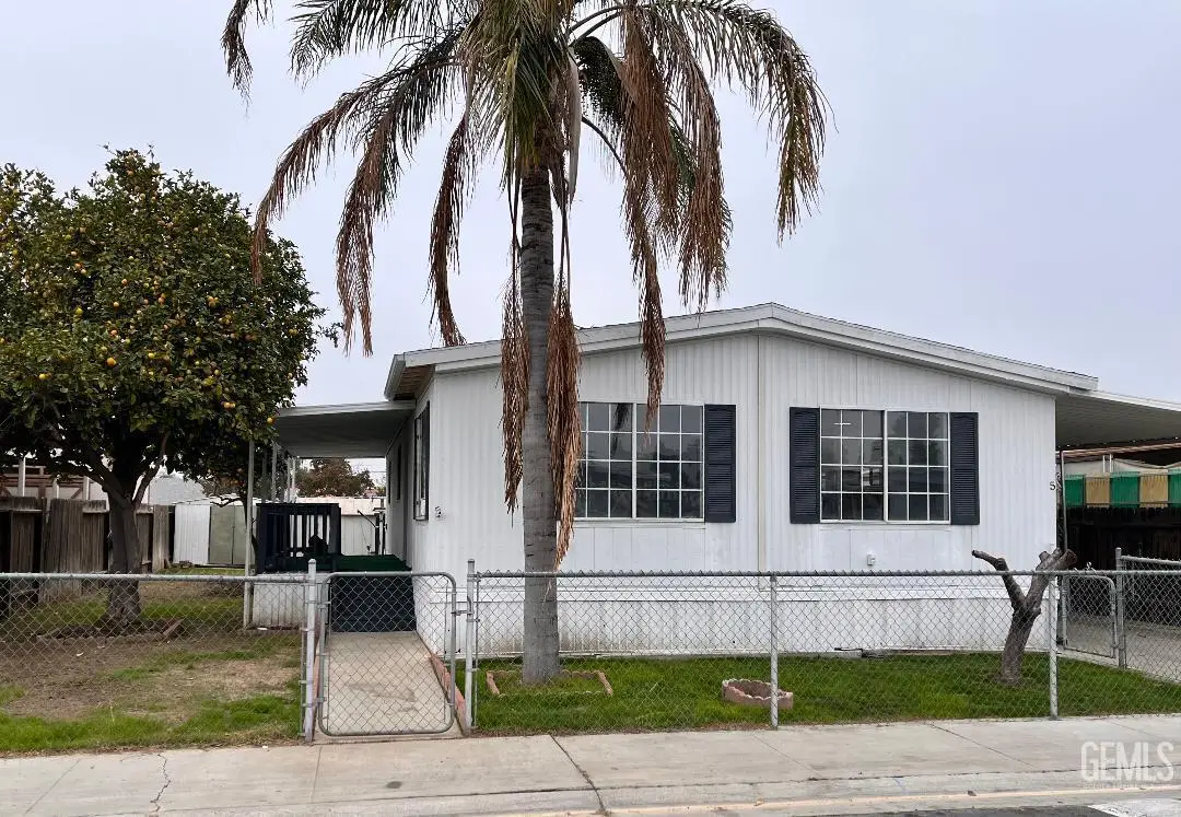 1501 CALCUTA #5, Bakersfield, CA 93304 - Image #1