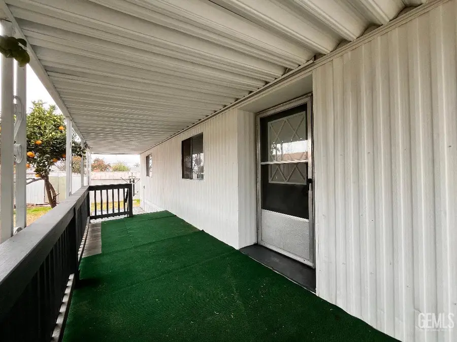 1501 CALCUTA #5, Bakersfield, CA 93304 - Image #2