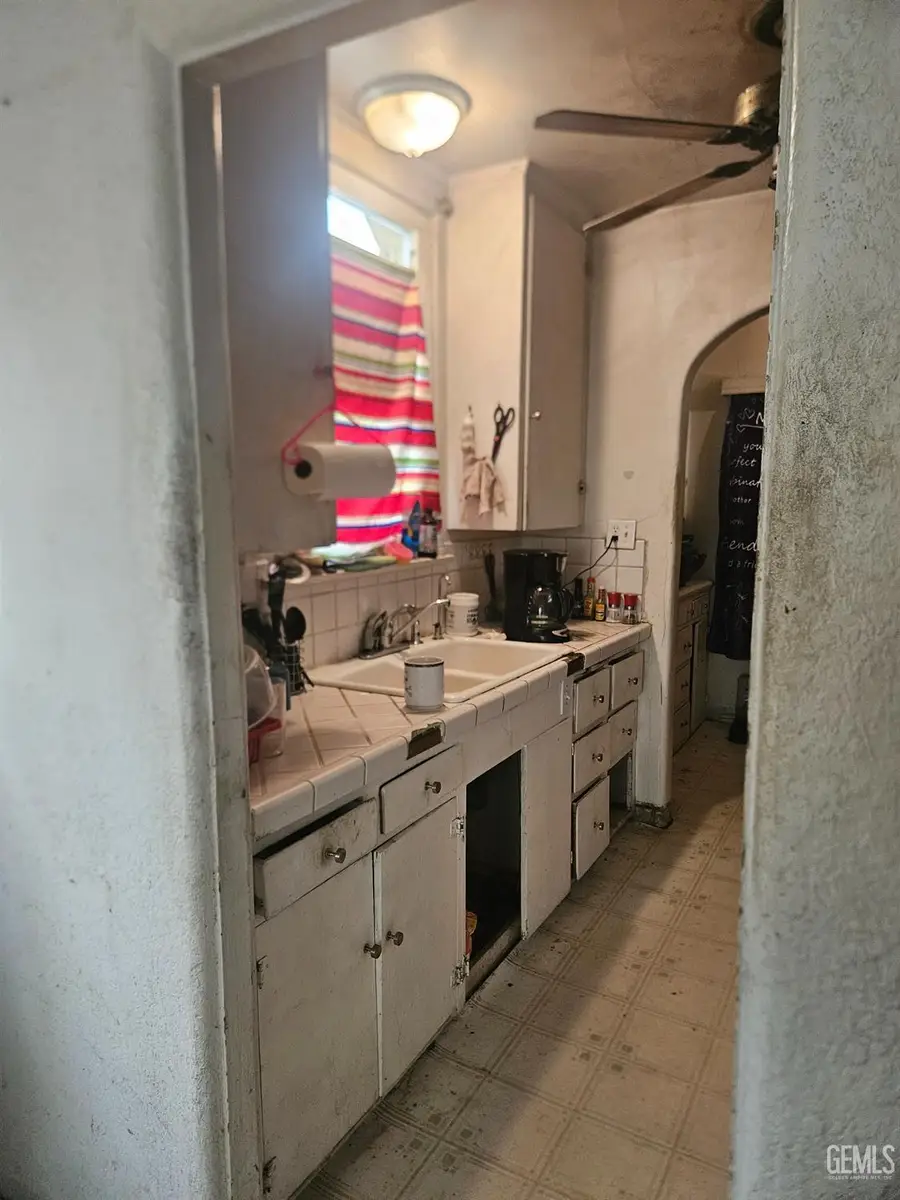 123 DOUGLAS STREET, Bakersfield, CA 93308 - Image #3