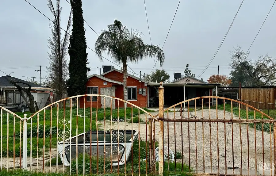 2403 S I STREET, Bakersfield, CA 93304 - Image #2