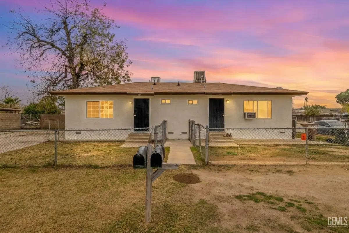 527 VILLA STREET, Bakersfield, CA 93307 - Image #1