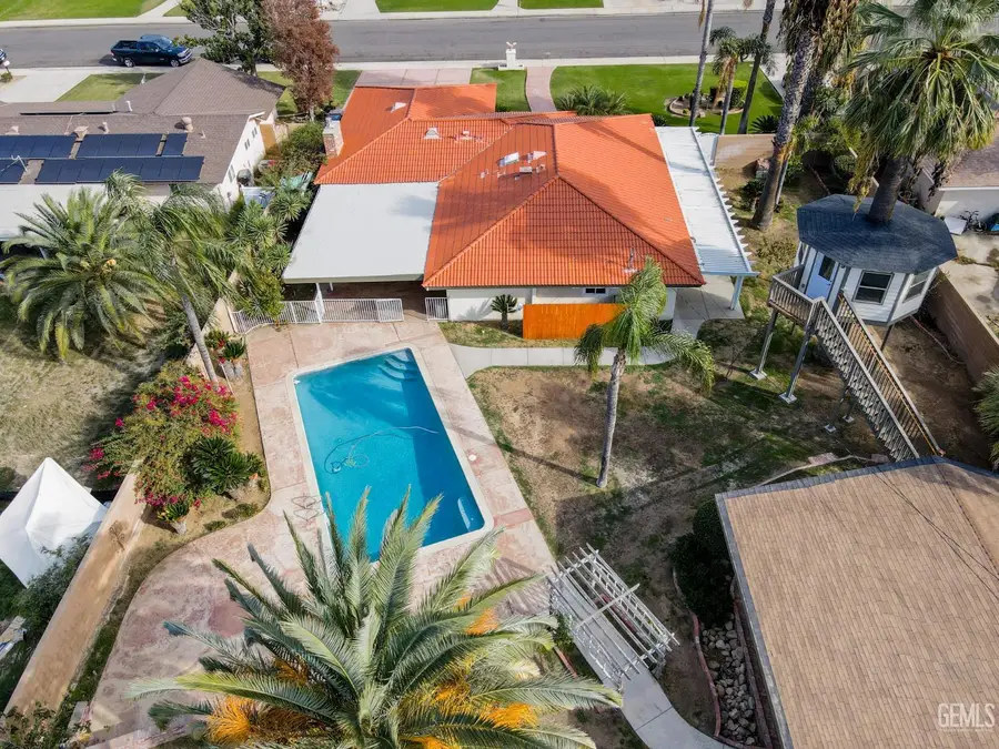 5909 ASHWOOD STREET, Bakersfield, CA 93308 - Image #2