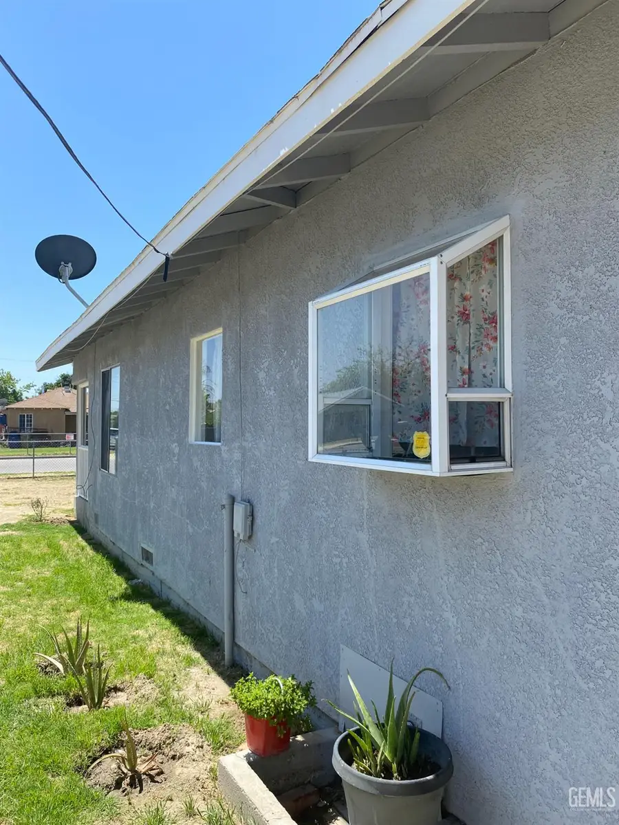 900 33 STREET, Bakersfield, CA 93301 - Image #2
