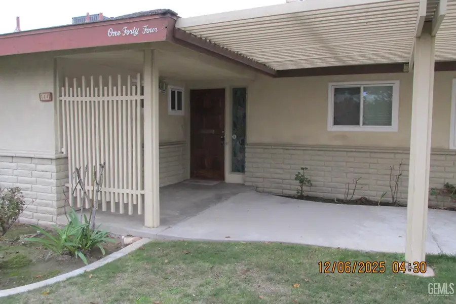 144 GLEN OAKS DRIVE, Bakersfield, CA 93309 - Image #3