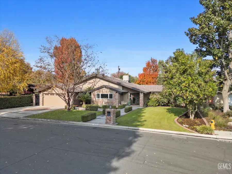 6500 MOUNT RAINIER DRIVE, Bakersfield, CA 93309 - Image #3