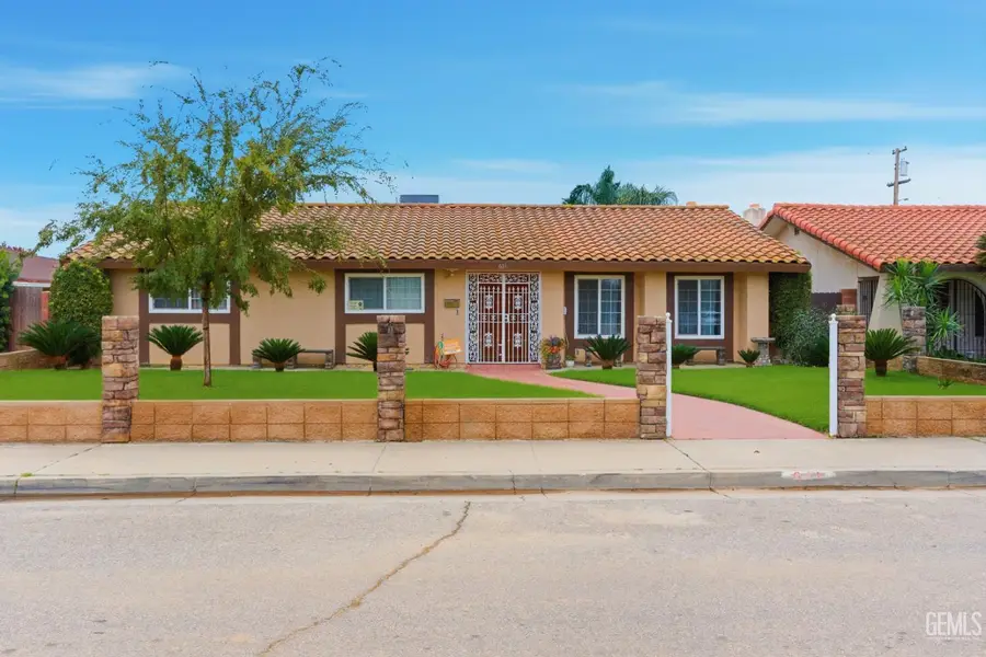 611 VARSITY AVENUE, Arvin, CA 93203 - Image #2