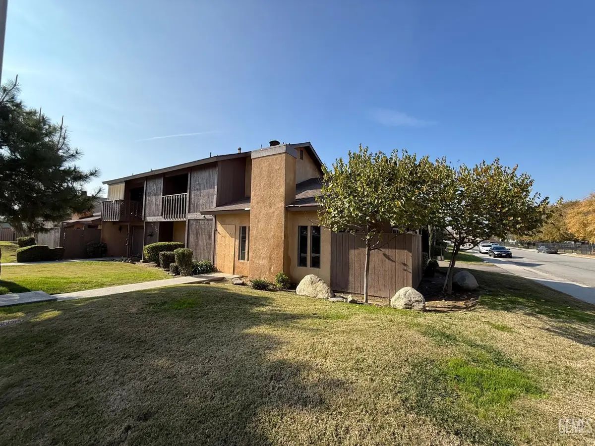 6201 VICTOR STREET #C, Bakersfield, CA 93308 - Image #1