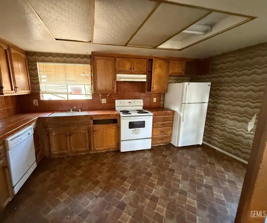 6201 VICTOR STREET #C, Bakersfield, CA 93308 - Image #3