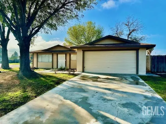 8837 GLENDA STREET, Bakersfield, CA 93307 - Image #2