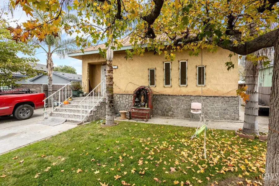 518 MONTEREY STREET, Bakersfield, CA 93305 - Image #3