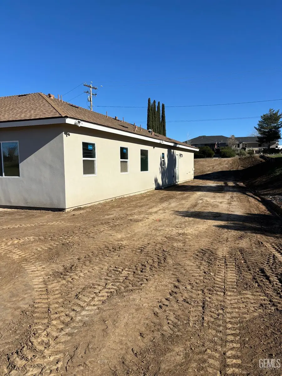 21831 SAN GABRIEL DRIVE, Tehachapi, CA 93561 - Image #2