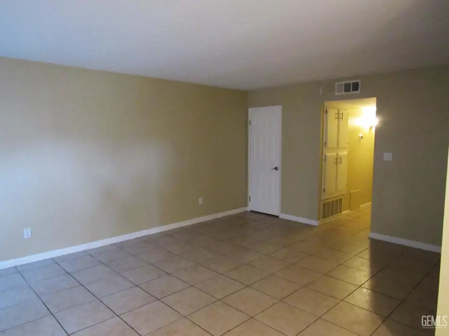 3333 EL ENCANTO COURT #59, Bakersfield, CA 93301 - Image #2